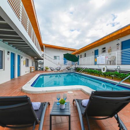 Cozy 1 Bedroom With Pool Steps From The Beach #47 好莱坞 外观 照片