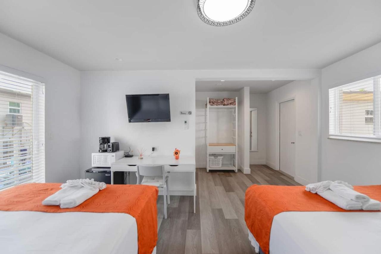 Cozy 1 Bedroom With Pool Steps From The Beach #47 好莱坞 外观 照片